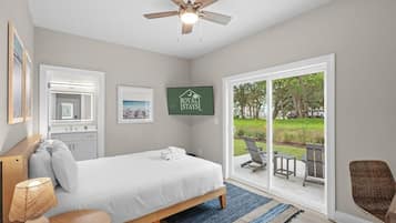 Maison, plusieurs lits (Sea Level-Across Ocean-Dog Friendly)