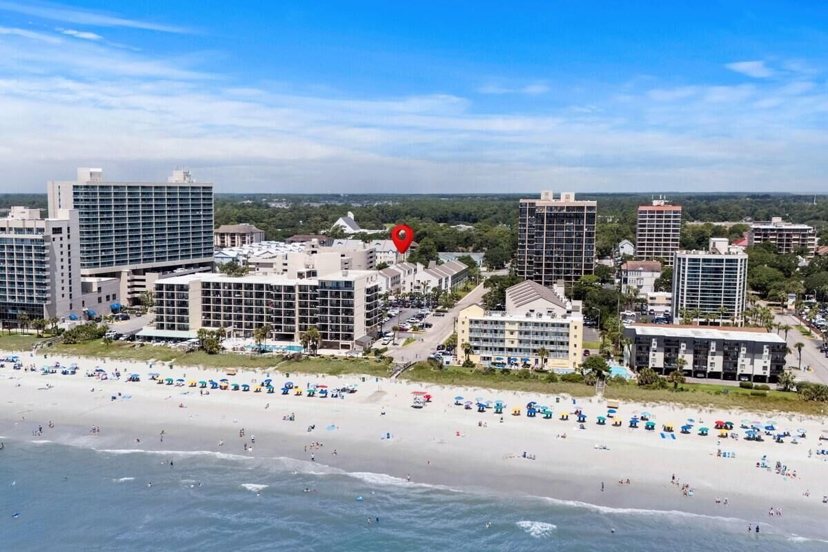 House, Multiple Beds (Myrtle Dunes- Across from Beach, Pet ) | Beach