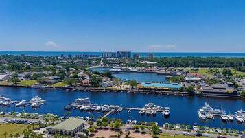 House, Multiple Beds (Myrtle Dunes- Across from Beach, Pet ) | Marina