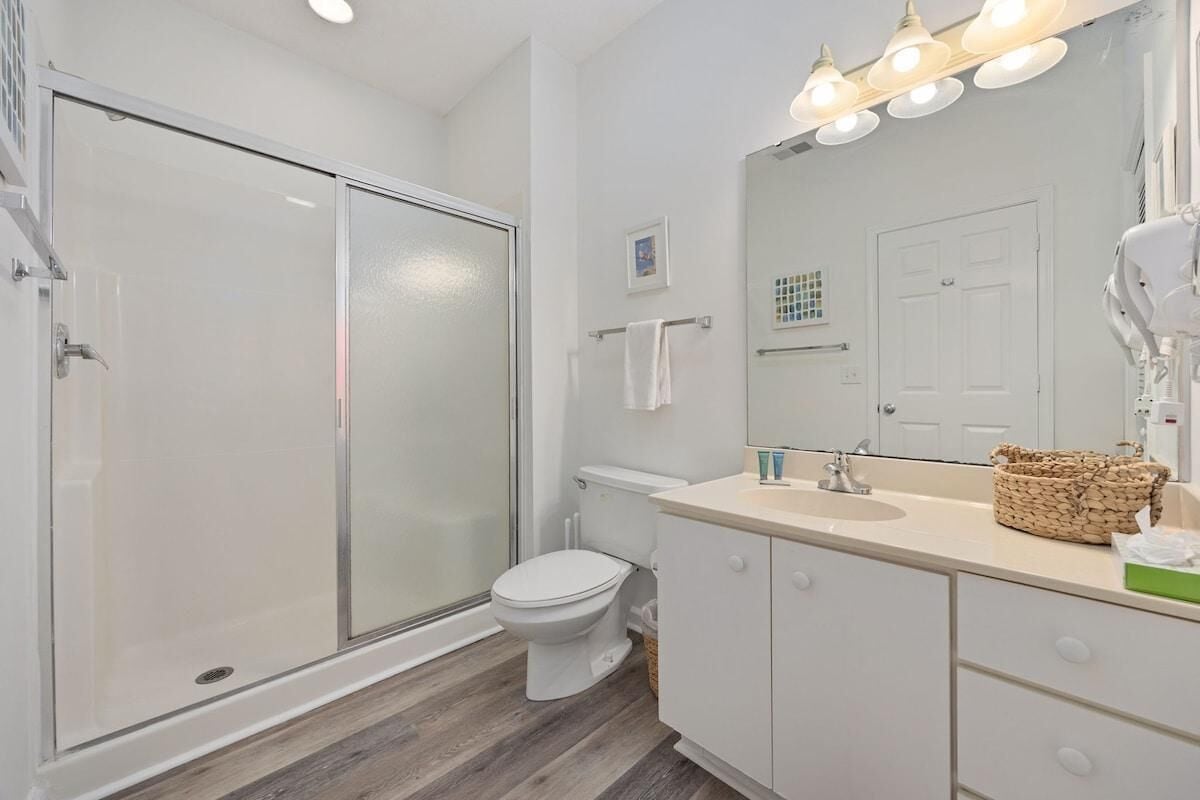 Condo, Multiple Beds (Myrtle Golf Escape At Legends-Pool-Pe) | Bathroom