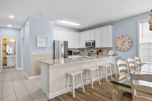 House, Multiple Beds (Barefoot Beach-Steps To Beach, Pool, ) | Dining
