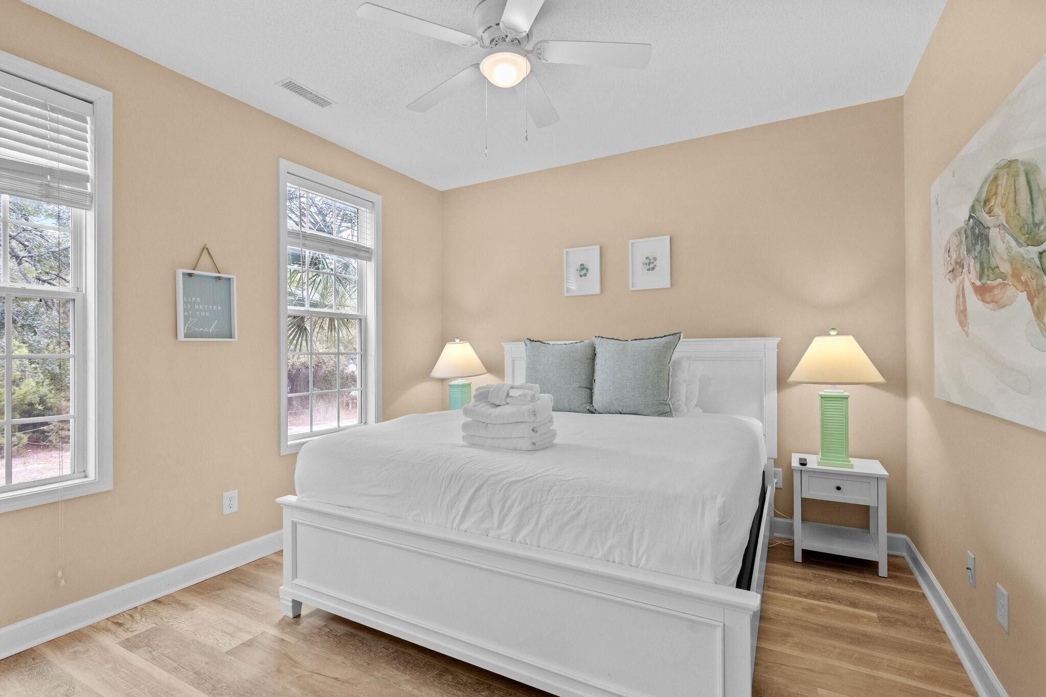 Casa, varias camas (Barefoot Beach-Steps To Beach, Pool, ) | 4 habitaciones 