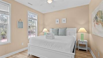 Casa, varias camas (Barefoot Beach-Steps To Beach, Pool, ) | 4 habitaciones