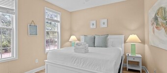Barefoot Beach-steps To Beach, Pool, Pet Friendly