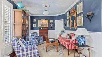 Casa, várias camas (Boview Hall- Pool, Hot Tub-15 mins to) | Área de estar
