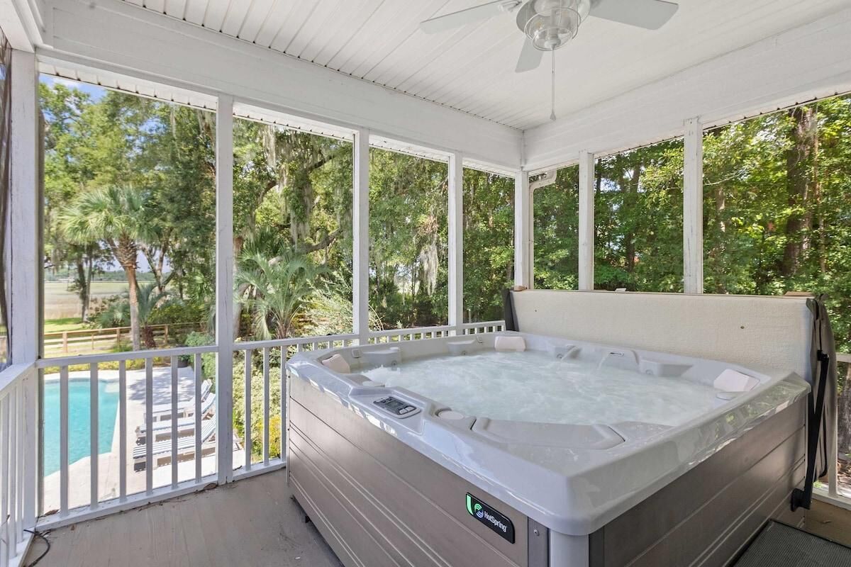 House, Multiple Beds (Boview Hall- Pool, Hot Tub-15 mins to) | Terrace/patio