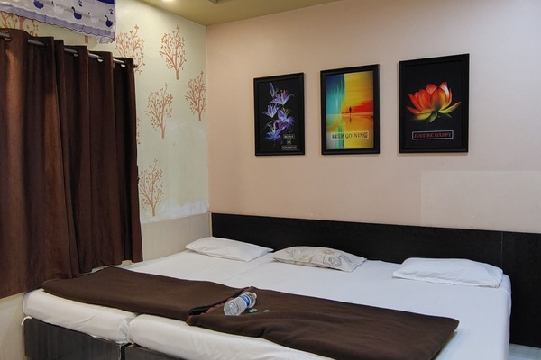 Basic Double Room | WiFi (free)