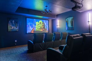 Interior - Majestic Lodge | Theater & Game Rm, Hocking Hills (Creola)