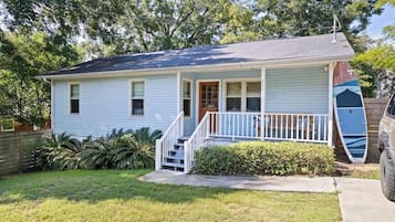 House, Multiple Beds (Shem Shack-Old Village, 5 mins to Bea) | Exterior