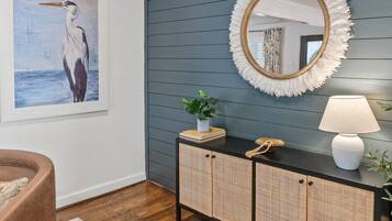 House, Multiple Beds (Old Village Palmetto- Pet Friendly) | Interior