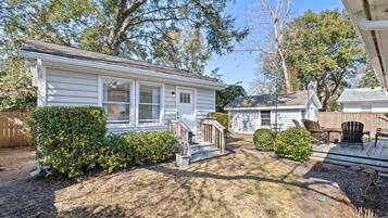 House, Multiple Beds (Old Village Palmetto- Pet Friendly) | Exterior