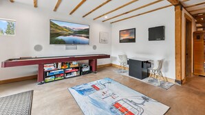 Spielezimmer