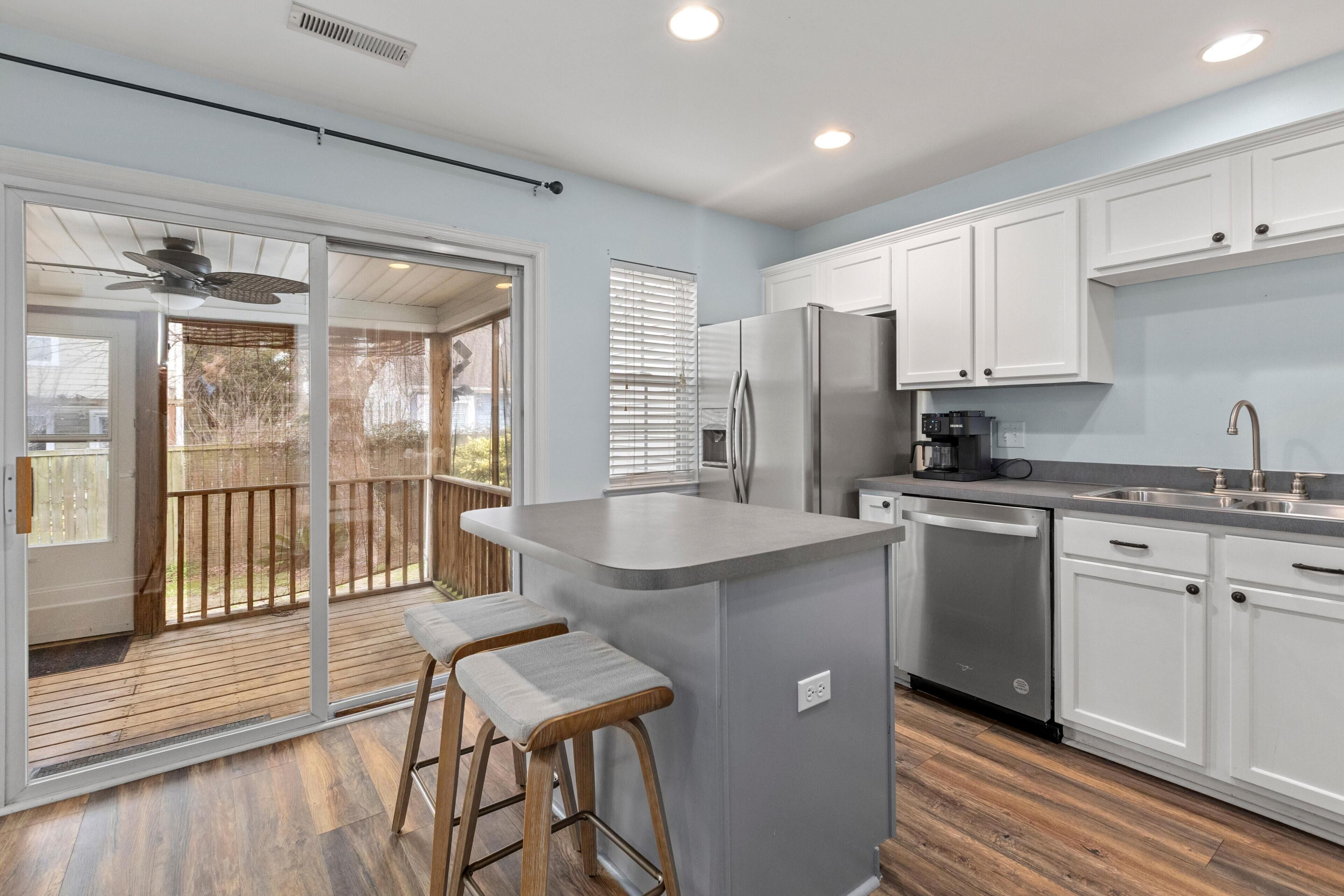 House, Multiple Beds (Bluemarsh Escape-Pet Friendly-8 mins ) | Private kitchen