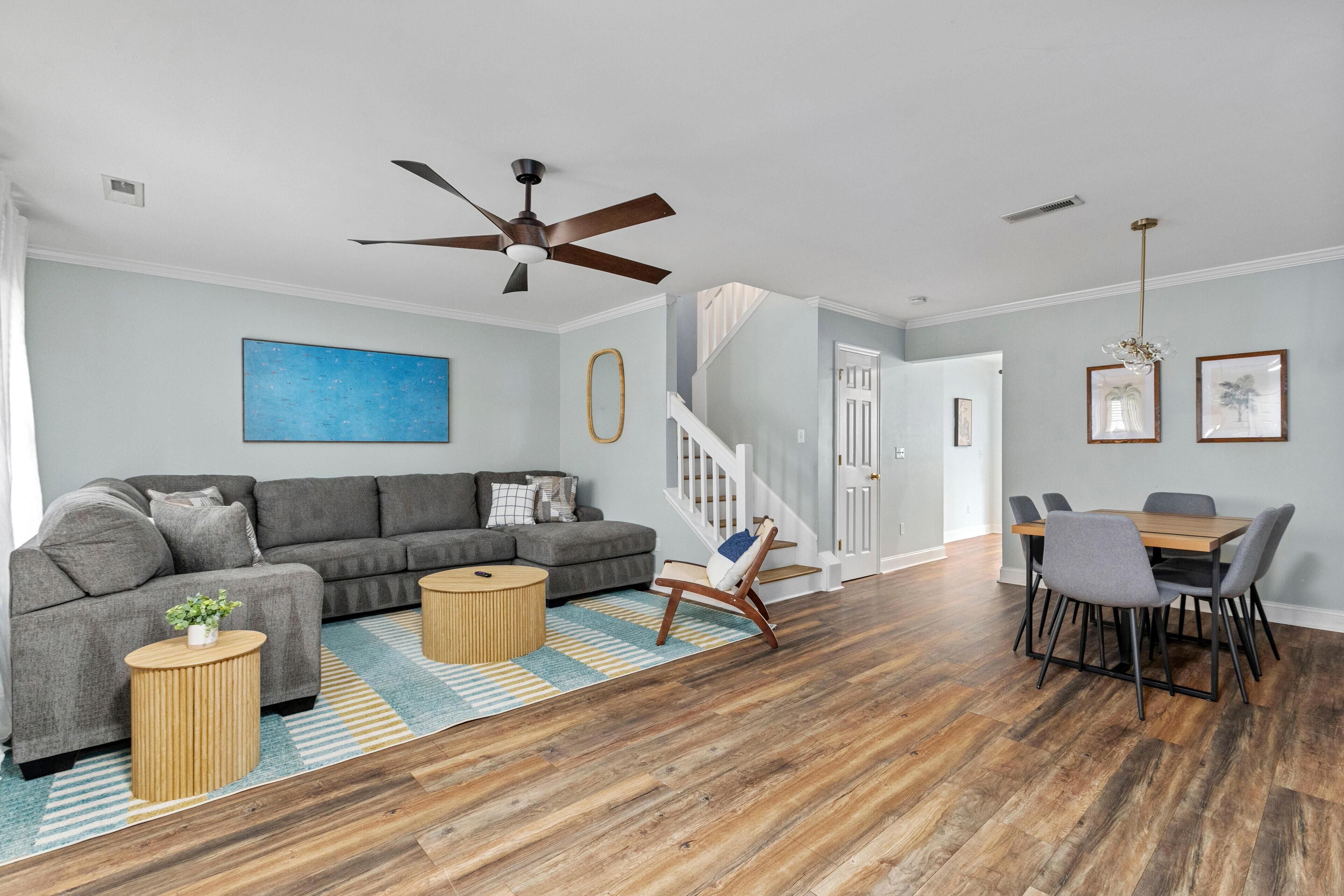 House, Multiple Beds (Bluemarsh Escape-Pet Friendly-8 mins ) | Living area