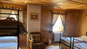 WiFi (free), bed sheets - Locanda Teggiate (Madesimo)
