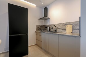 Apartment | Private kitchen - Tilosofi Luxury Apartments (Saranda)