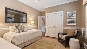 House, Multiple Beds (East Hampton Village Beach House with) | 5 bedrooms