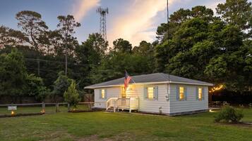 Cottage, 2 Queen Beds (Private Rifle Range Cottage -Near IOP) | Exterior