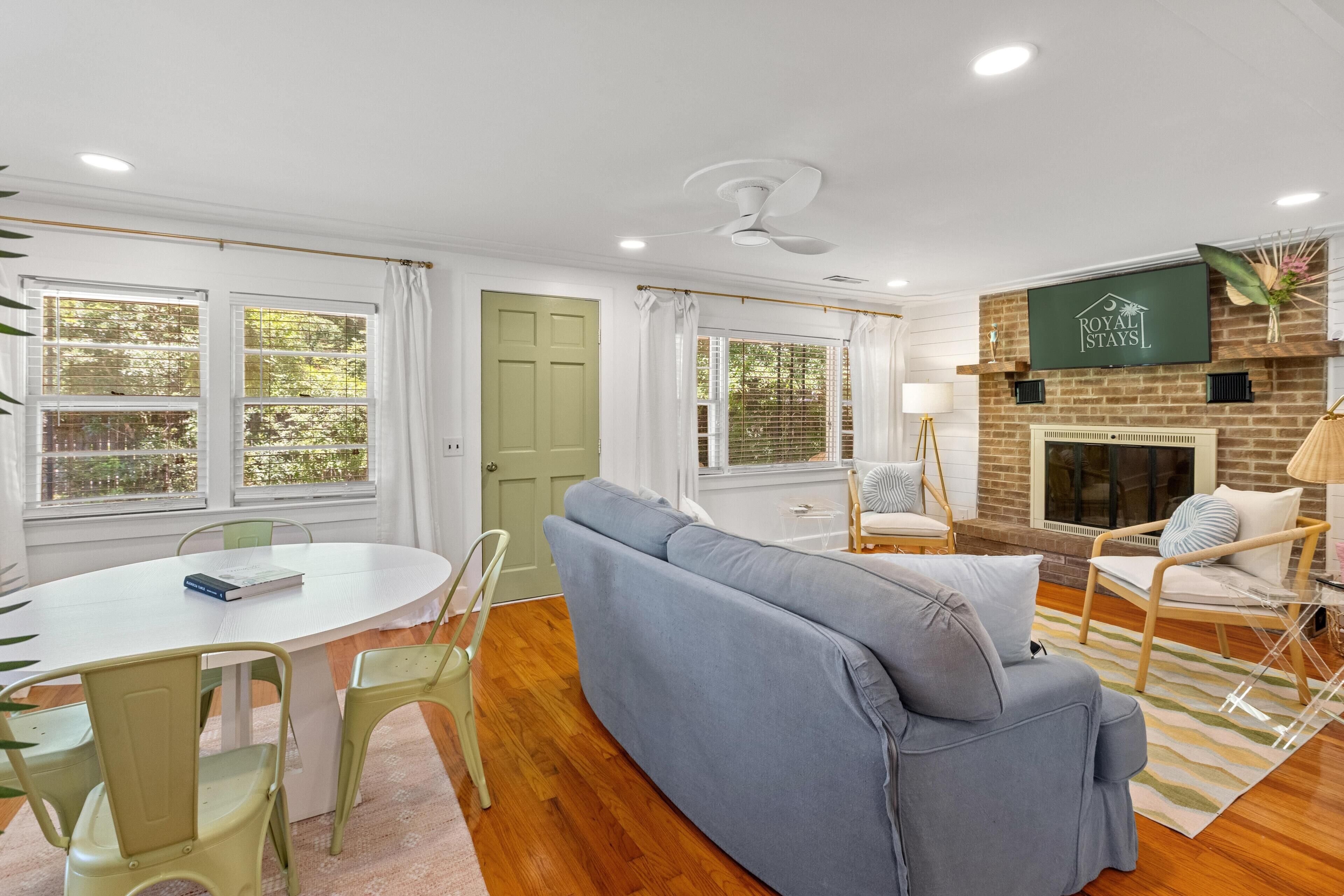 Cottage, 2 Queen Beds (Private Rifle Range Cottage -Near IOP) | Living area