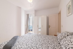 2 Schlafzimmer, Bügeleisen/Bügelbrett, WLAN, Bettwäsche