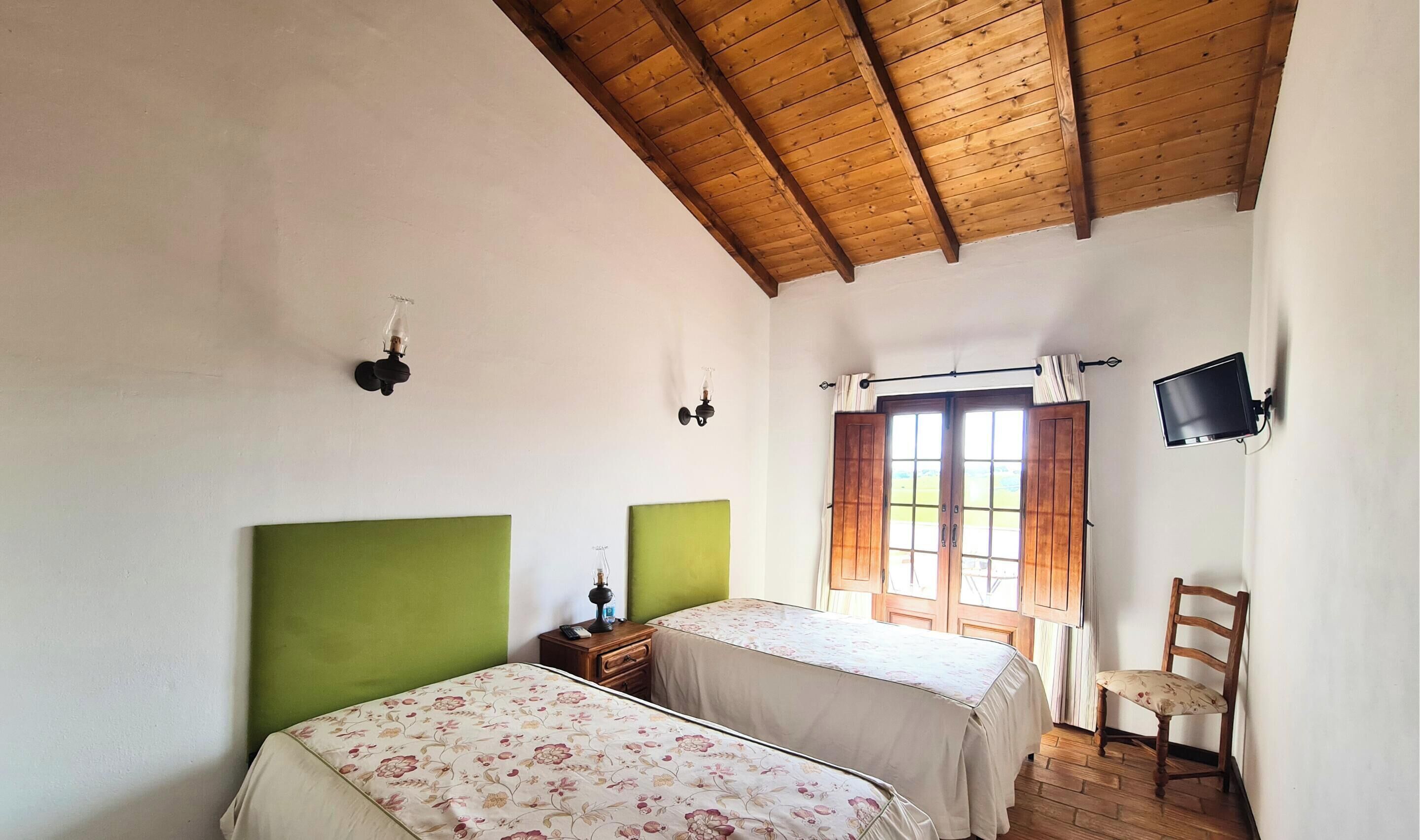 1 bedroom, internet, bed sheets
