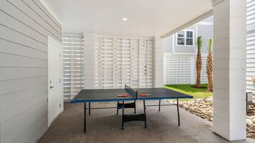 House, Multiple Beds (Blue Horizon-2.5 Blocks to Ocean-Pet ) | Terrace/patio