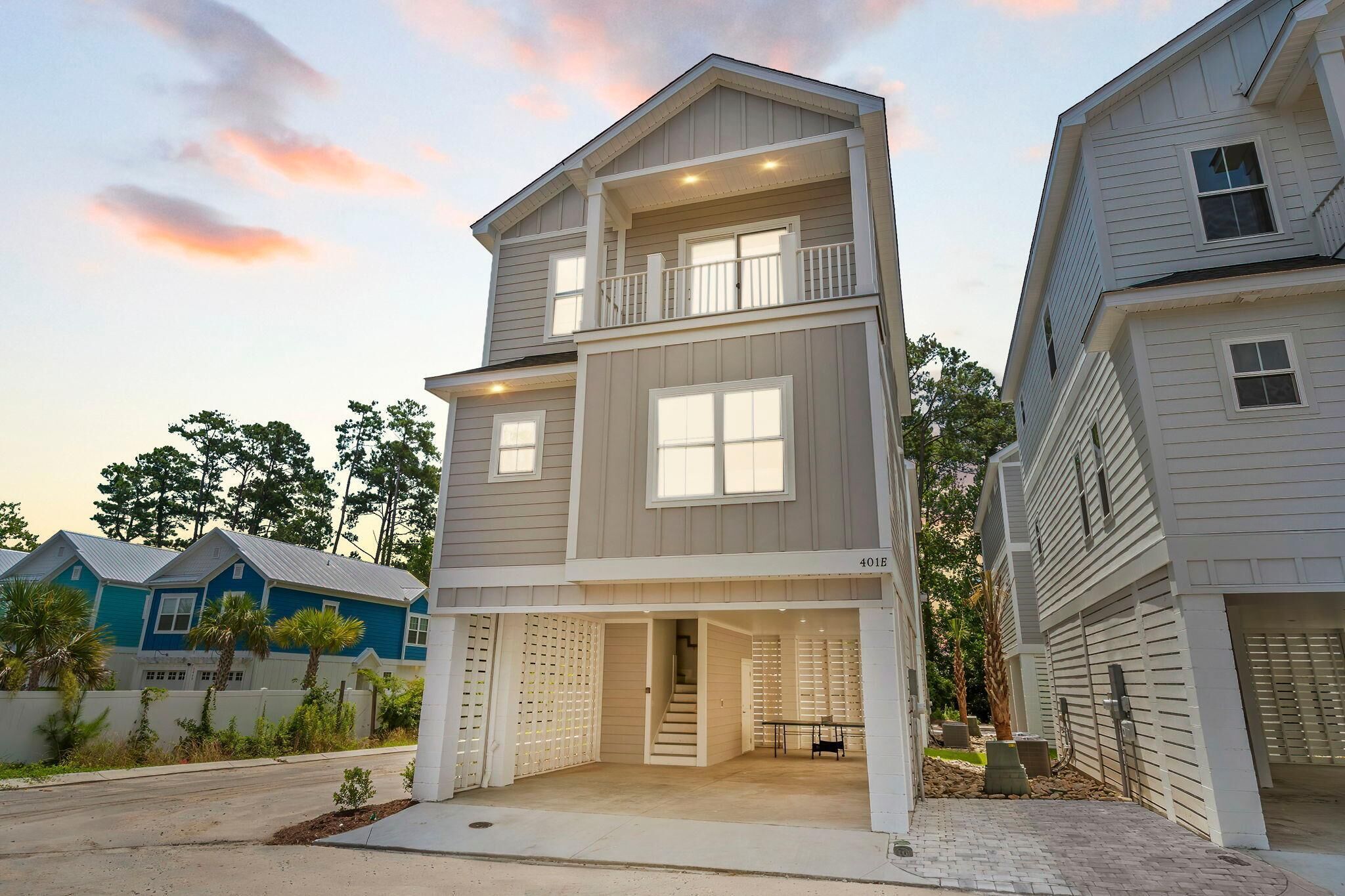Maison, plusieurs lits (Blue Horizon-3 Blocks to Ocean-Pet) | Extérieur
