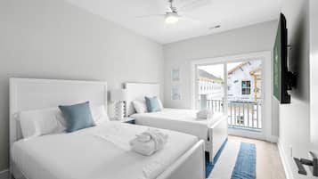 House, Multiple Beds (Boardwalk Bliss-3 Blocks to Ocean-Pet) | 4 bedrooms