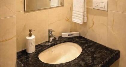 Luxury 2BR Private Pool Villa | Chef & Rooftop Retreat Near Fateh Sagar