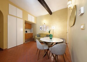 Dining - Vrbo Property (Firenze)