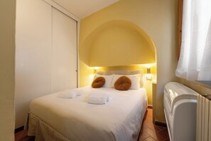 Room - Vrbo Property (Firenze)