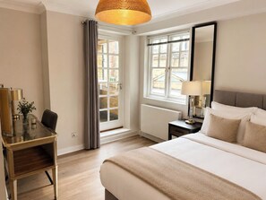 Room - Central Holborn 3 Beds 2 Baths Flat (London)