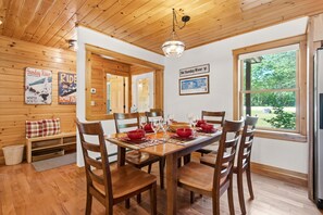 Dining - Peak and Pine Hideway / Hot Tub & Arcade (Bethel)
