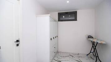 Villa, 3 Bedrooms, Smoking, Private Pool | Interior