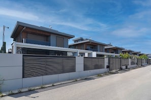 Villa, 3 chambres, fumeurs, piscine privée | Extérieur