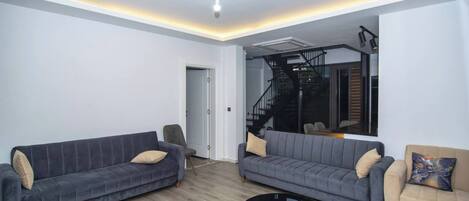 Villa, 3 Bedrooms, Smoking, Private Pool | Living area