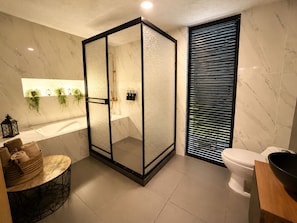 Bathroom - 71 HAUS (Medellín)