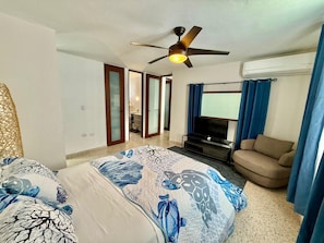 4 bedrooms, desk, iron/ironing board, travel crib - Tropical Oasis | Pool, Beach, Golf & Rainforest (Hato Candal)