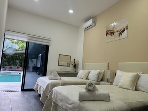Room - Modern villa in Playacar, 5 minutes from Quinta; ideal for families and groups of up to 24 people—shuttle service available (Playa del Carmen)