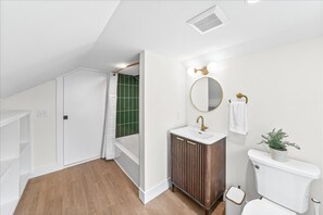 Bathroom - Perfect 3-bedroom house with AC in quaint West Chester (West Chester)