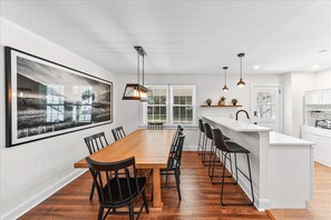 Dining - Perfect 3-bedroom house with AC in quaint West Chester (West Chester)