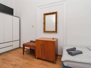 1 Schlafzimmer, Bügeleisen/Bügelbrett, WLAN