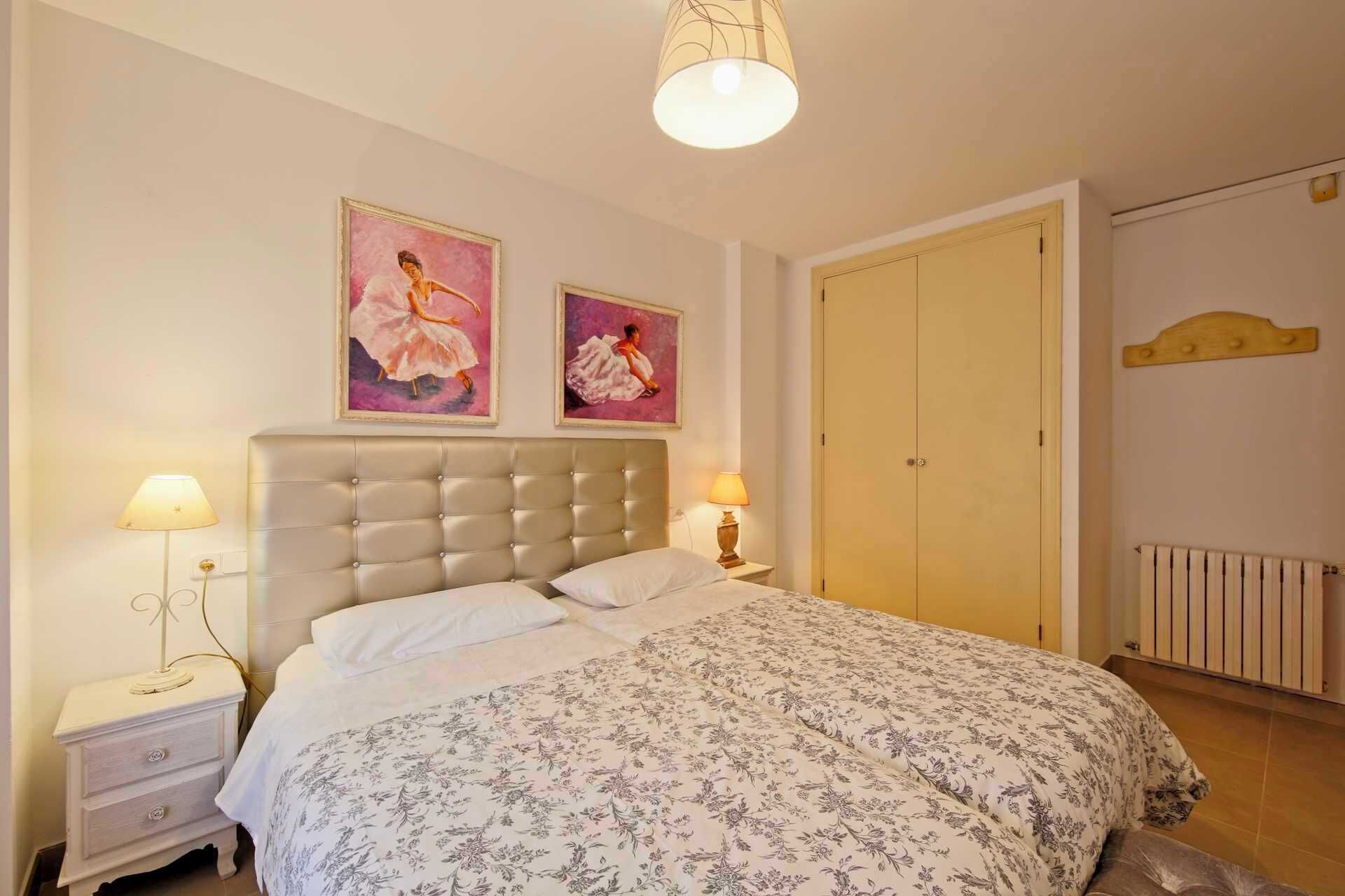 3 Schlafzimmer, Zimmersafe, Bügeleisen/Bügelbrett, Reisekinderbett