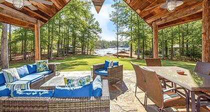 Tranquil 4-bedroom house with dock on Lake Martin