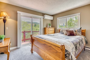 House (4 Bedrooms) | Interior - Hiking Days, Fireside Nights! Colorado Springs Gem (Colorado Springs)