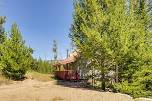 House (2 Bedrooms) | Interior - Stunning Views! Rockies Retreat w/ Wraparound Deck (Grand Lake)