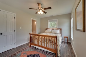 House (3 Bedrooms) | Interior - < 1 Mi to Broad River Campground! Rural Retreat (Tignall)