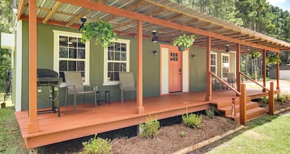Cabin is 2 Miles From Bogue Chitto State Park