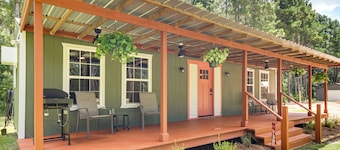 Cabin is 2 Miles From Bogue Chitto State Park