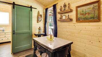Casa (2 Bedrooms) | Interior